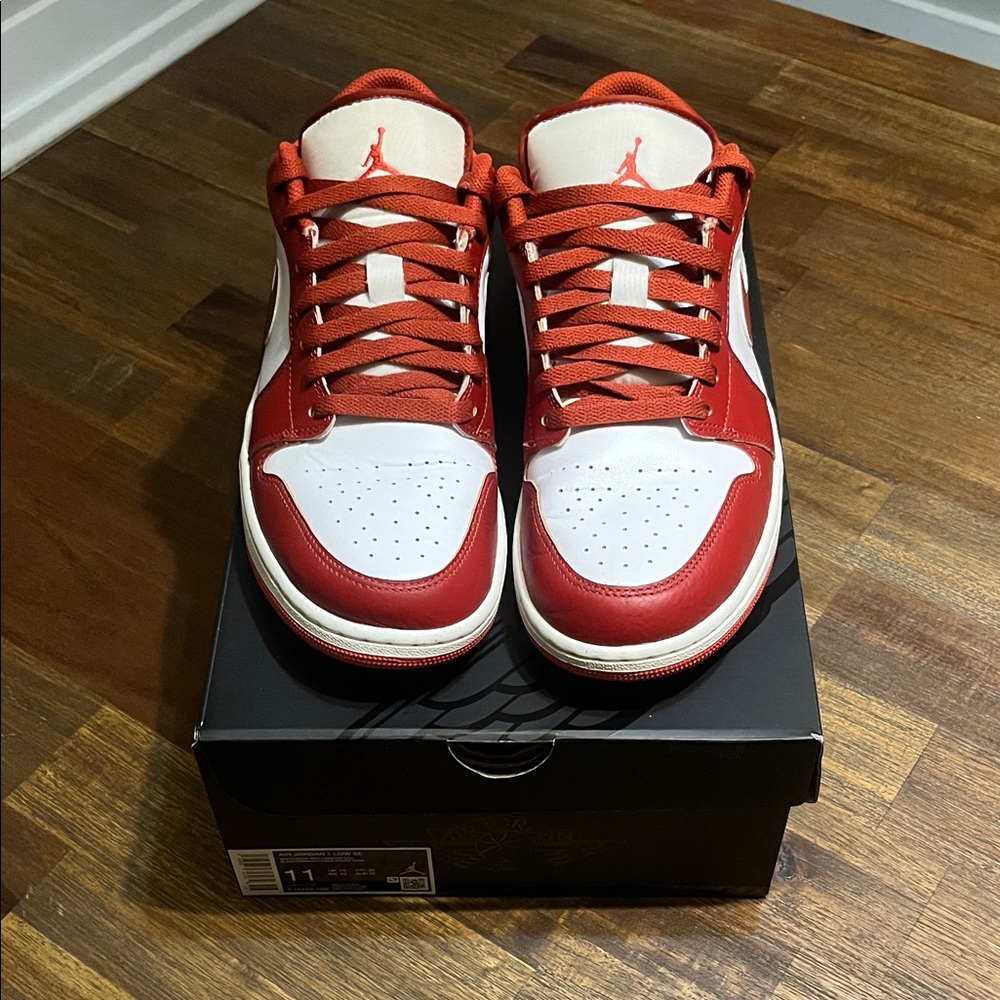 Air Jordan 1 Low SE